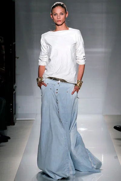 Look 9